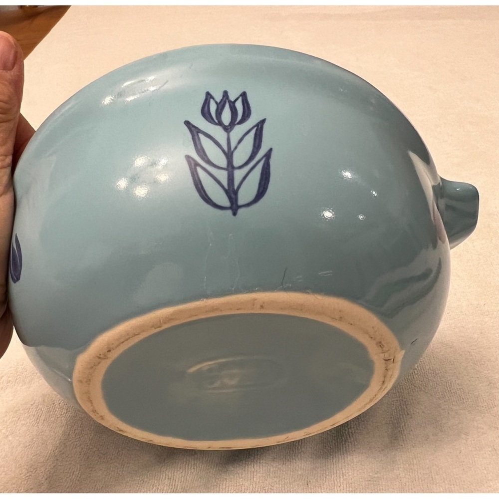 Vintage Tulip Blue by Cronin Pottery Ceramic
Bake Oven Pot